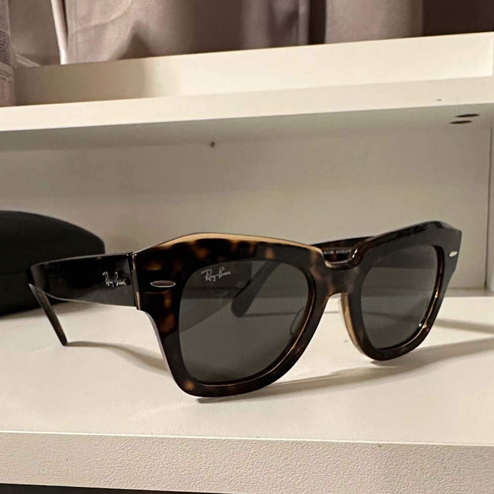 Ray-Ban Classic Tortoise Sunglasses